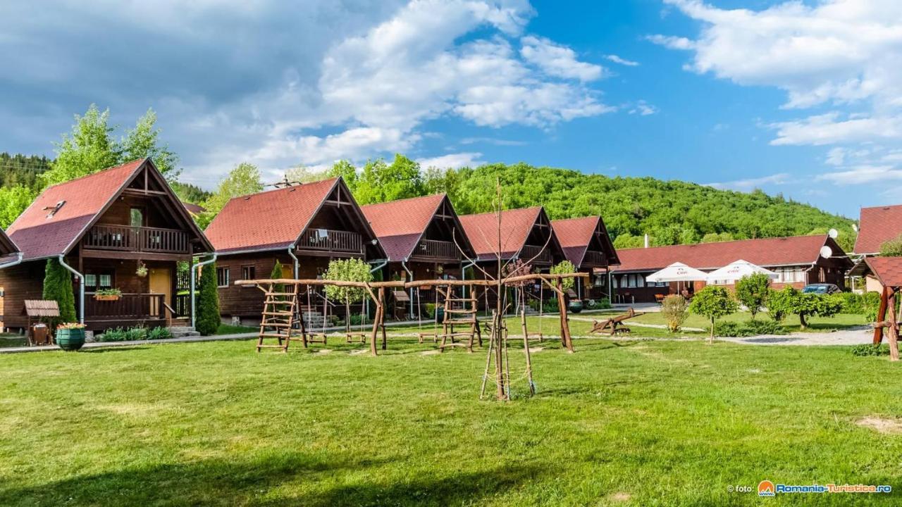 Irgo Villa Izvoare  Luaran gambar